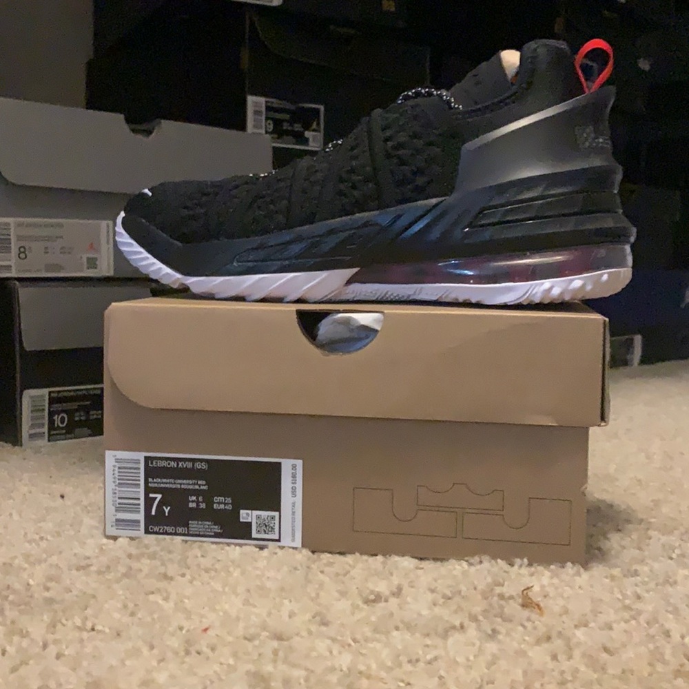 Lebron 18
